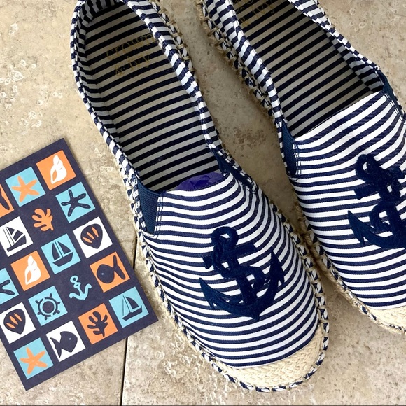 crown & ivy Shoes - CROWN & IVY Women's Crown And Ivy  Espadrille Flat